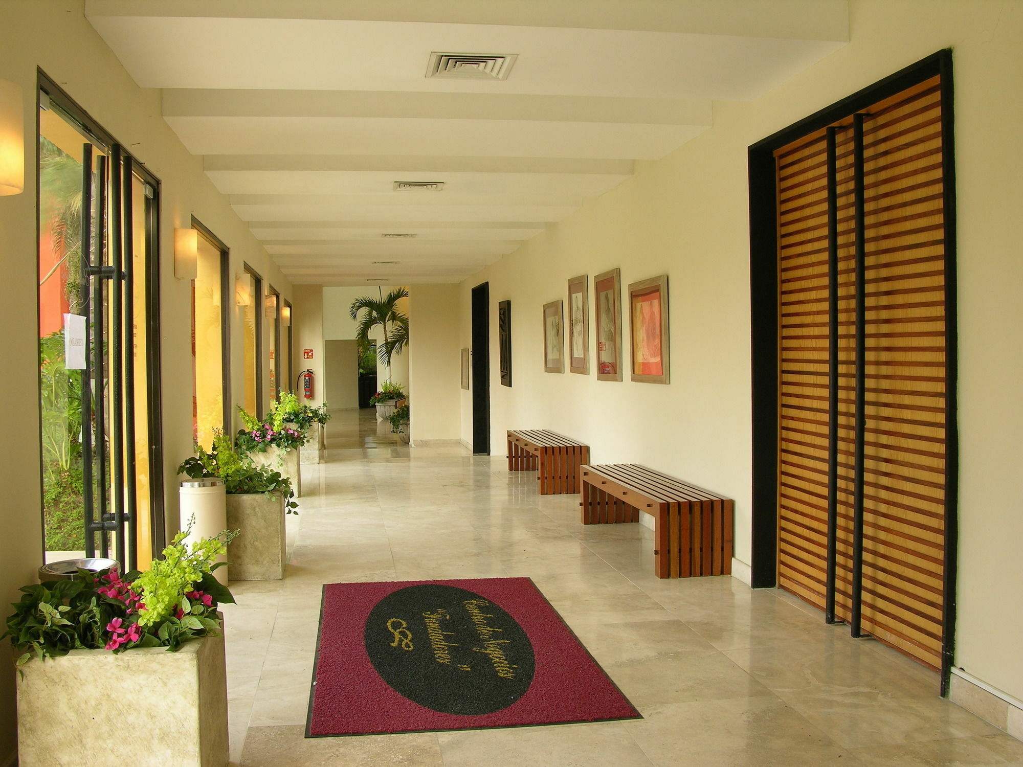Hotel Terranova Coatzacoalcos Luaran gambar Interior of the Center for the Arts, 2007